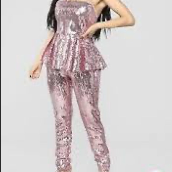 Fashion Nova rose gold sequin pant top set . - Picture 1 of 8